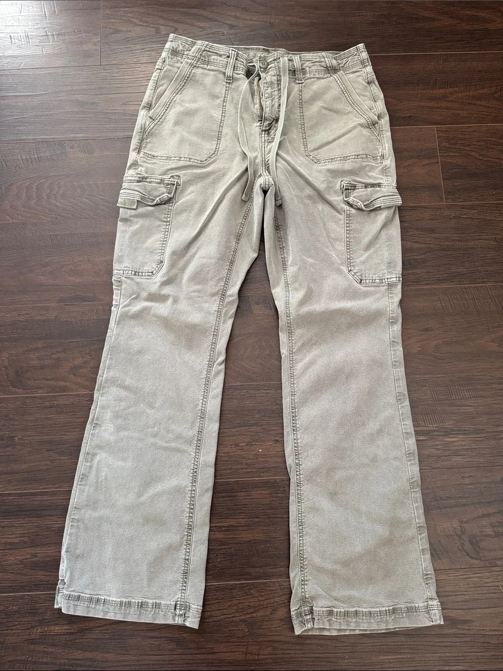 American Eagle Outfitters Classic Boot Cut Cargo Pants